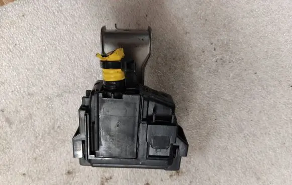 Mitsubishi Outlander Fuse module