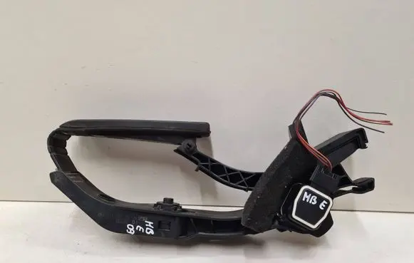 Mercedes-Benz E W211 Accelerator throttle pedal A2113000804