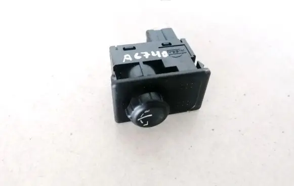 Nissan Almera Tino Wing mirror switch