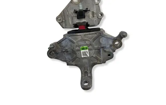 KIA Sportage Engine mount bracket 22022M53