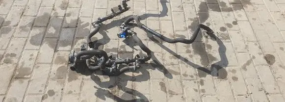 Peugeot 208 II Engine coolant pipe/hose 9833874480