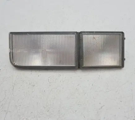 Volkswagen PASSAT B4 Front reflector 3A0941777 858051