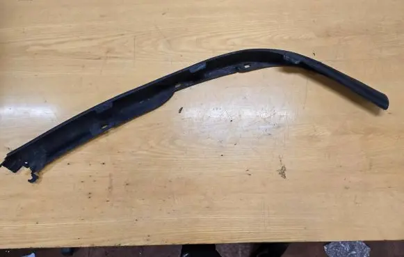 Opel Astra H Front bumper lip 13225753 375768702