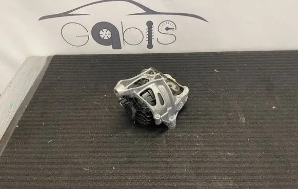Audi A6 S6 C8 4K Engine mount bracket 4M0199372FS