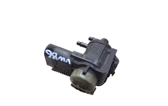 Volkswagen PASSAT B6 Turbo solenoid valve 1J0906283C