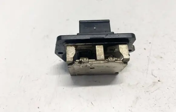 Mitsubishi Pajero Heater blower motor/fan resistor 