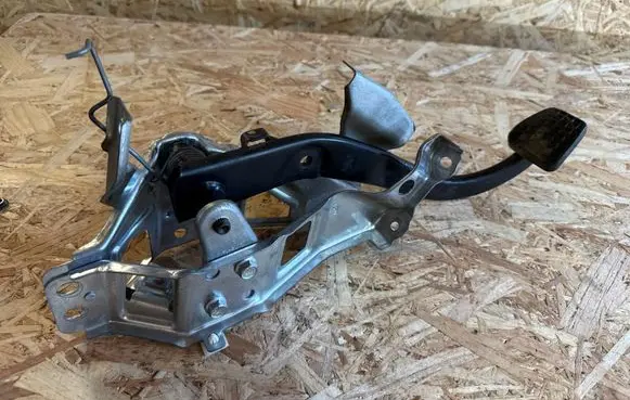 Opel Zafira A Brake pedal 