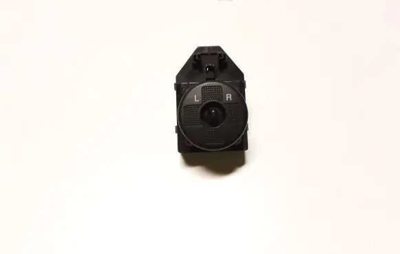 Hyundai Tucson JM Wing mirror switch