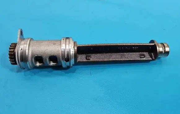 Volkswagen PASSAT B7 Balance shaft 06H103331 IMPRK1536759