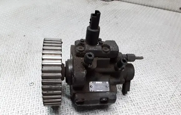 Citroen C5 Fuel injection high pressure pump 0445010010