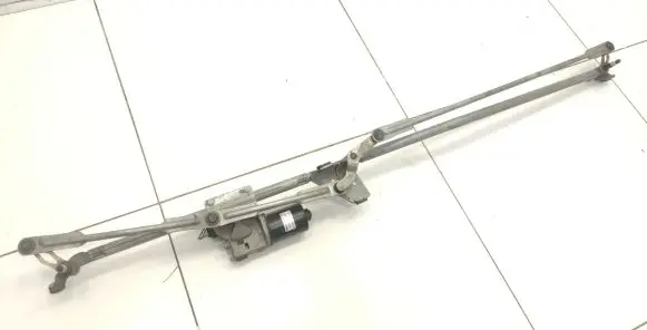 Citroen C4 II Picasso Front wiper linkage and motor W19436