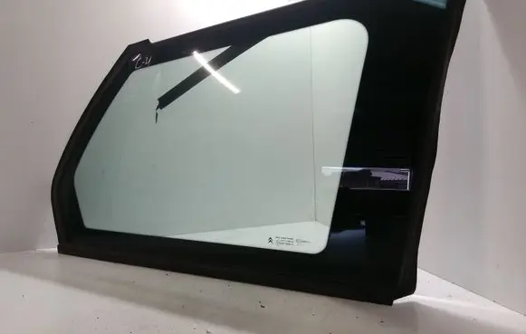 Citroen C4 Grand Picasso Rear side window