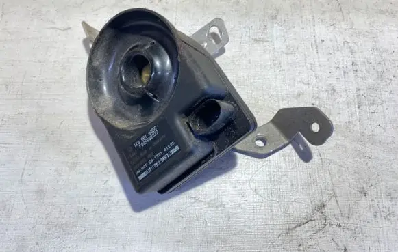 Volkswagen Touareg II Alarm system siren 1K0951605C 150141205 F005V00327