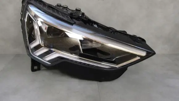 Audi Q3 F3 Headlight/headlamp 83A941034