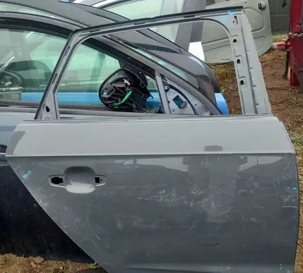 Audi A3 S3 8V Rear door