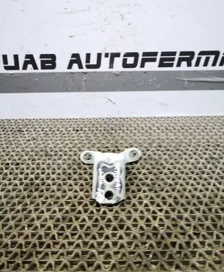 Nissan Qashqai Front door upper hinge 824214EA0A