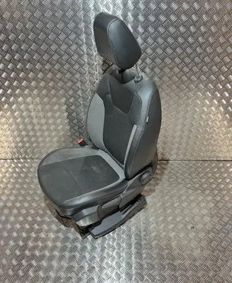 Opel Grandland X Front driver seat DG20010