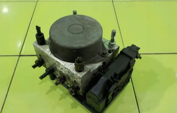 Suzuki SX4 ABS Pump 0265232089