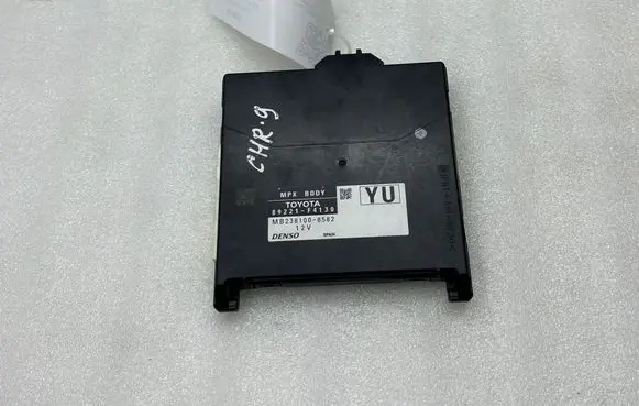 Toyota C-HR I Central body control module 89221F4130