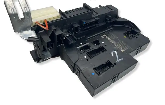 Mercedes-Benz E W212 SAM control unit 2129015001 2129024301