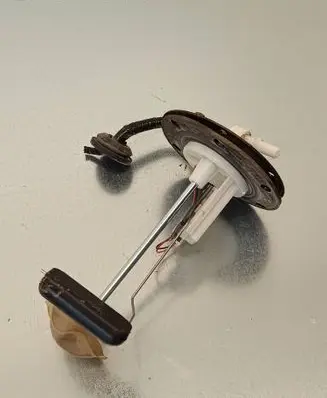Subaru Forester SJ Fuel level sensor 