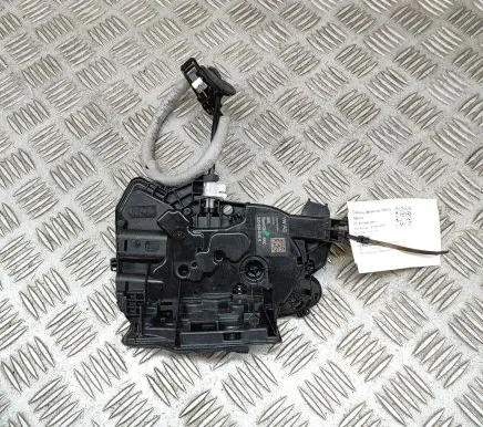 Volkswagen T-Roc Rear door lock 3J0839016A