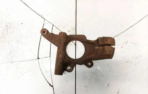 Front wheel hub