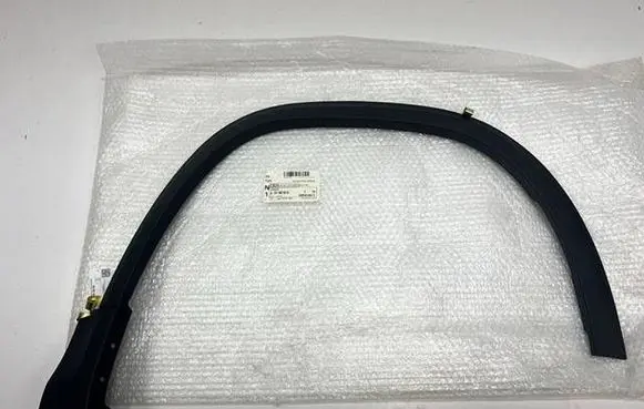 Mercedes-Benz GLA H247 Front arch trim 