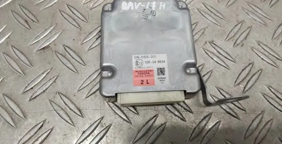 Toyota RAV 4 (XA40) Other control units/modules 8815042021