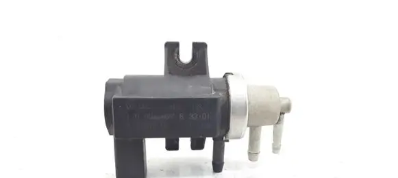 Audi A4 S4 B6 8E 8H Turbo solenoid valve 1J0906627