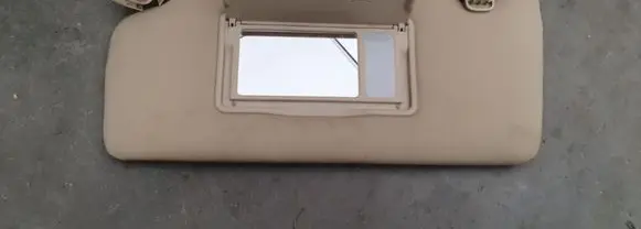 Subaru Tribeca Sun visor
