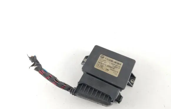 BMW 5 F10 F11 Hand brake control module 6863277 0152621467 32620301B