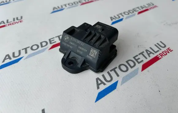 BMW 5 F10 F11 Glow plug pre-heat relay 8570087 7822098 12218570087