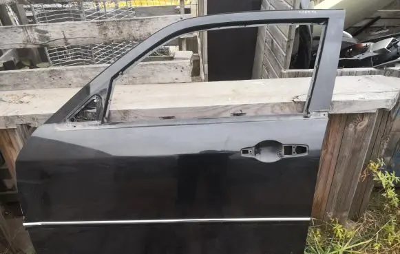Chrysler 300 - 300C Front door