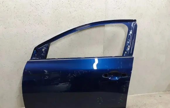 Renault Megane IV Front door