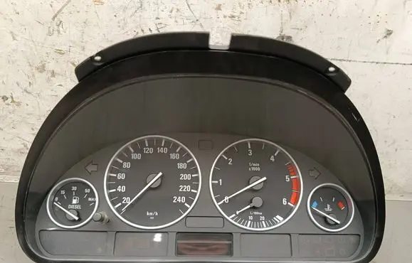 BMW 5 E39 Speedometer (instrument cluster) 62116914914 1100087353