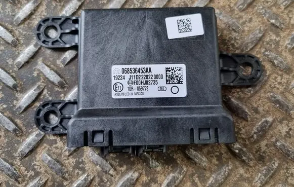 Dodge Challenger Gateway control module 068536453AA