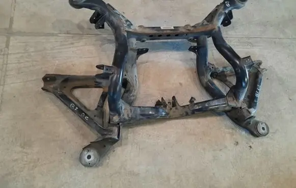 Audi Q7 4L Rear subframe 7L0500041