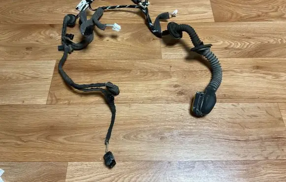 Renault Megane III Rear door wiring loom 241275364R 250120130829
