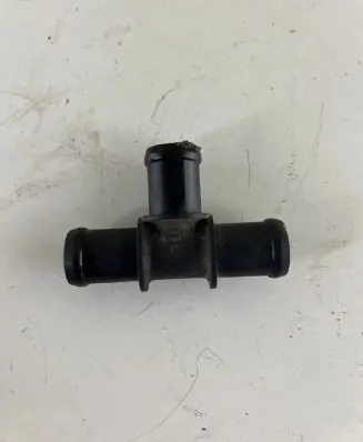 Land Rover Range Rover Sport L320 Engine coolant pipe/hose