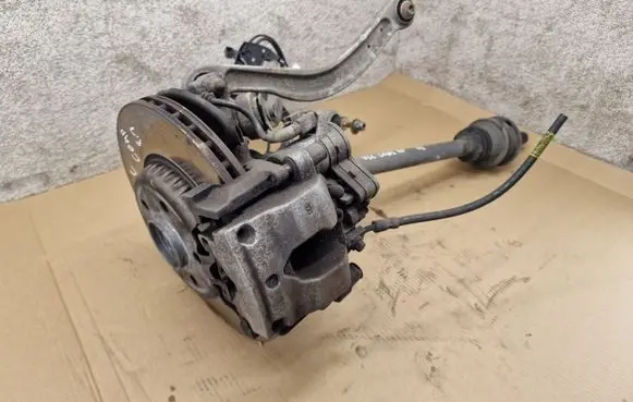 Mercedes-Benz GLC X253 C253 Rear wheel hub spindle/knuckle 