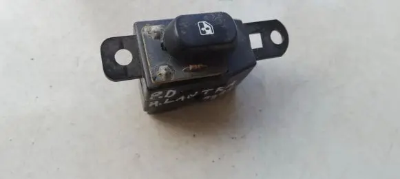 Hyundai Lantra II Electric window control switch 9358029000 93580-29000