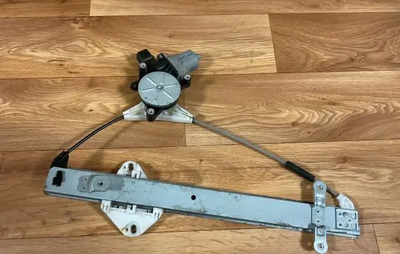 Honda FR-V Rear door window regulator motor 