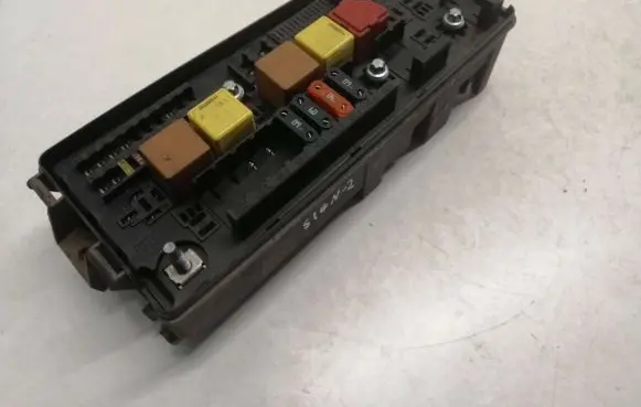 Opel Signum Fuse box set 13144709