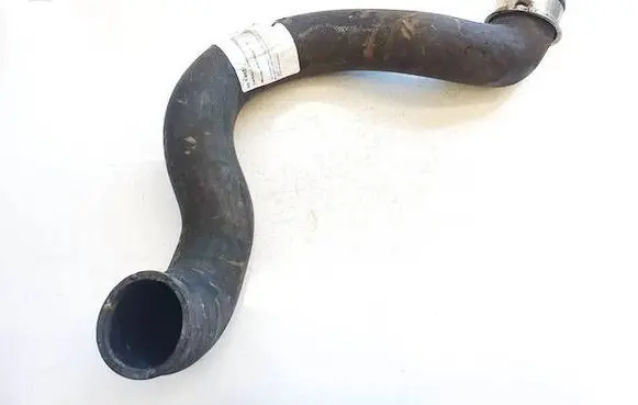 Mercedes-Benz C AMG W204 Engine coolant pipe/hose 