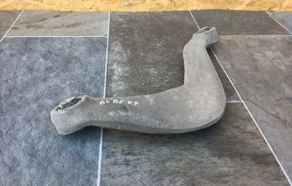 Rear upper control arm/wishbone