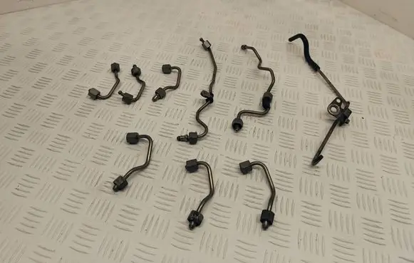 Mercedes-Benz ML W164 Fuel injector supply line/pipe