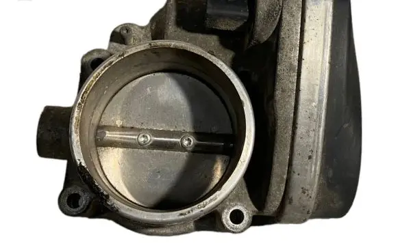 BMW 5 E39 Throttle valve 7502444 13547502444