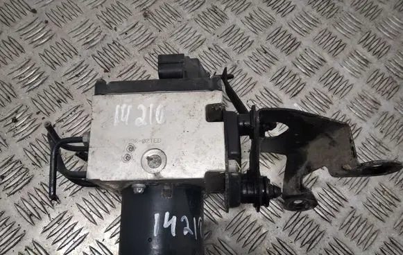 Volkswagen PASSAT B6 ABS Pump 3C0614095M