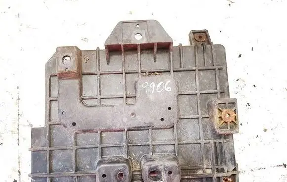 Battery box tray